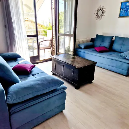 Guest House More Pensiune 3*