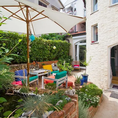 Pensiune Guest House More